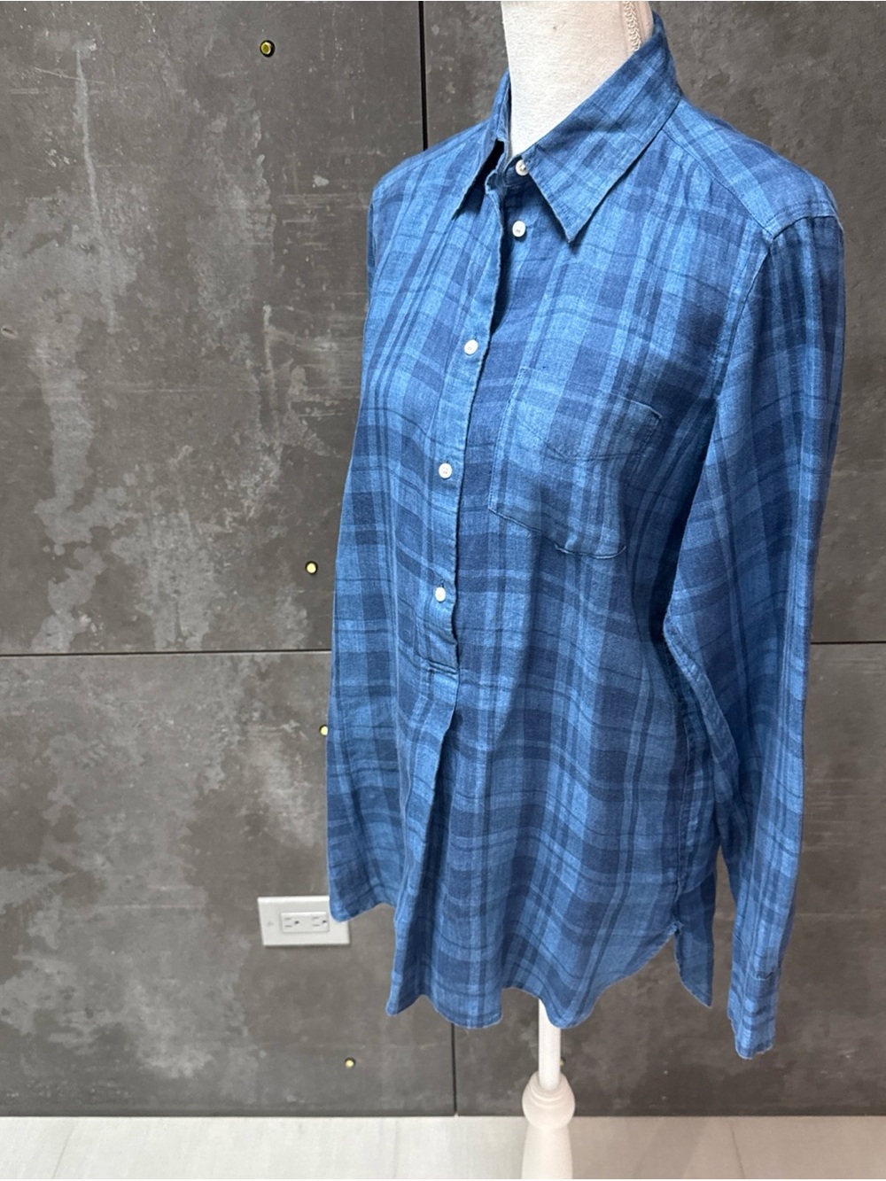 Lauren By Ralph Lauren Women’s M Blue Plaid 100% Linen Shirt Buttons Pull Over